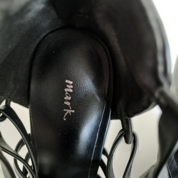 Women's Mark Avon Hot Terrain 4" Black Heels - Picture 4 of 5